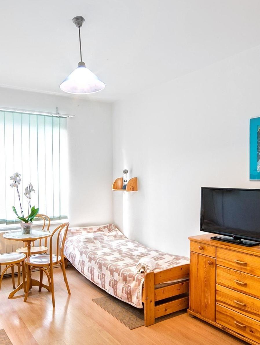 Hotel Monttis Sucha Beskidzka Zimmer foto