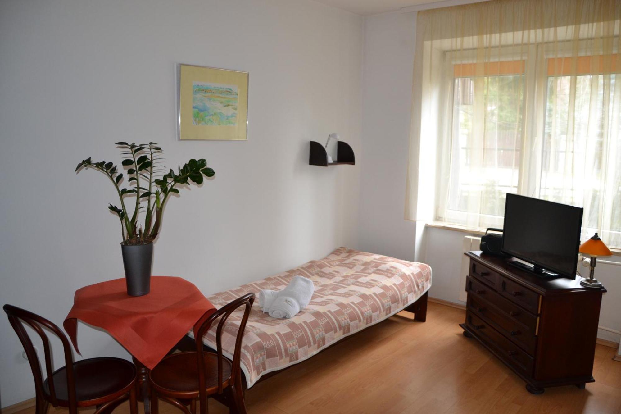 Hotel Monttis Sucha Beskidzka Zimmer foto